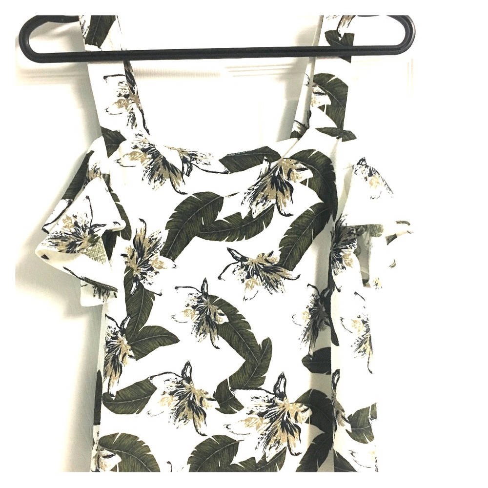 Design Lab Green Leaf Print Cold Shoulder Top
